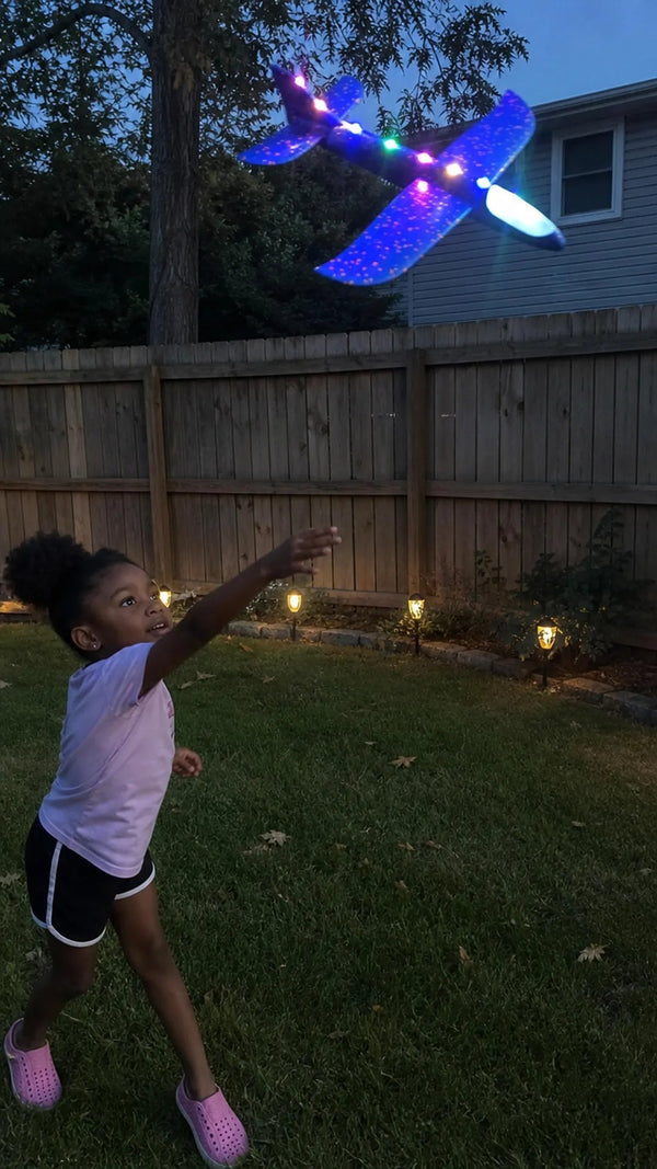 FlexFly Criativae - Unbreakable LED Glider Plane for Kids
