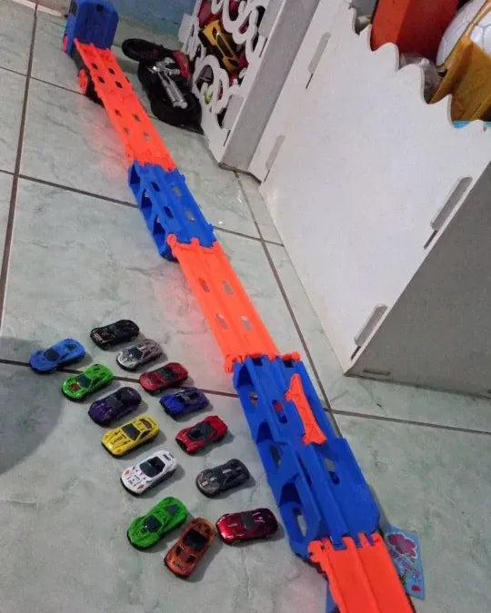 CegCar Blaster Criativae - Car Hauler Truck with 5 Ft Race Track