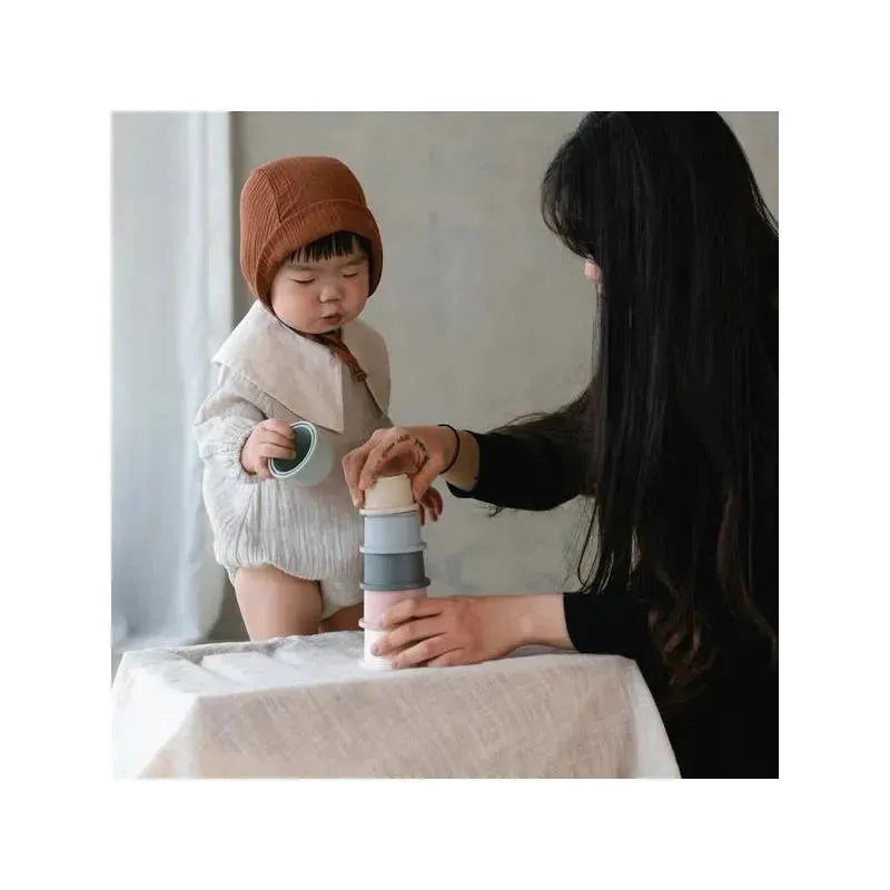 Vasos apilables originales Mushie para bebés | Fabricado en Dinamarca