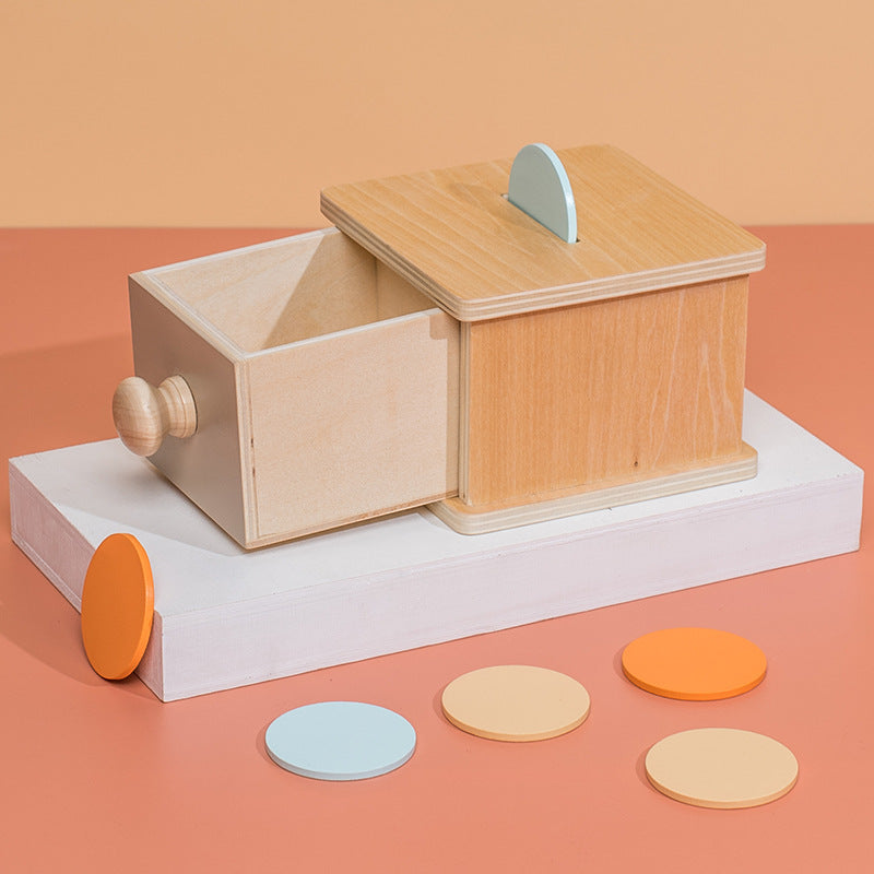 Montessori Object Permanence Box mit Münze und Schublade