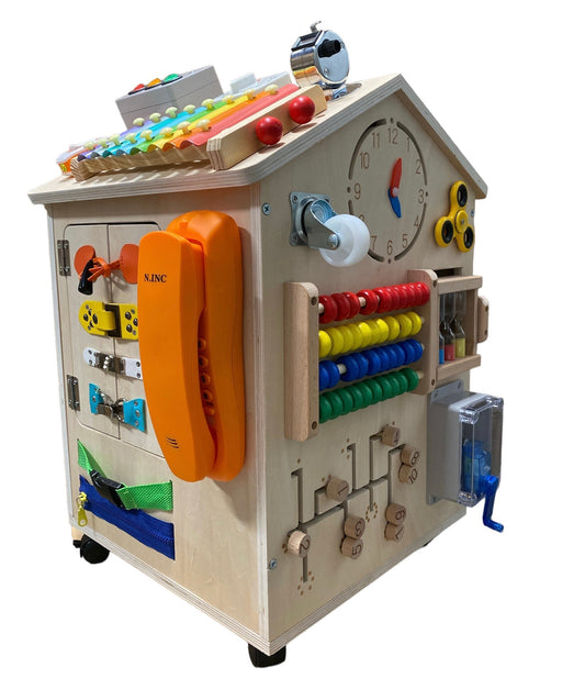 Montessori 37-in-1-Busy-Board-Haus aus Holz – Sensorisches Spiel-Aktivitätszentrum